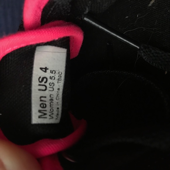 Vans - Picture 3 of 3